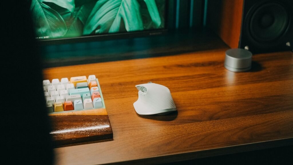 Ergonomic Vertical Mice: Do They Actually Prevent Carpal Tunnel Syndrome?